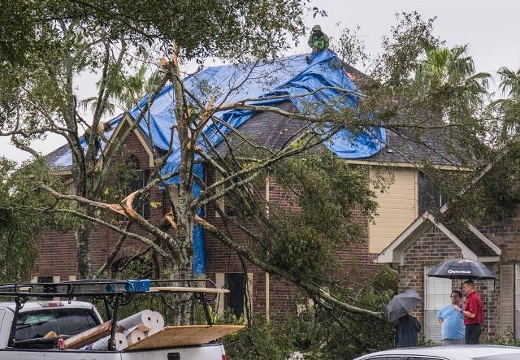 jim-w-friendswood-2-jpg--1-TornadoDamage